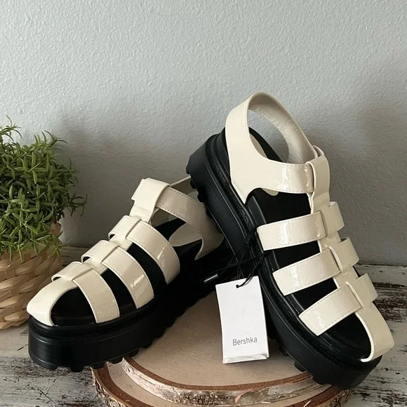 NEW Women's Y2K Lug Sole Fisherman Cage Sandals Fit As Size 9 EU 38 Bershka NWT - Picture 4 of 14
